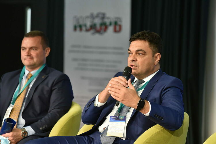 Финансовата децентрализация и законови промени за чистота на въздуха обсъждат на заседание на УС на НСОРБ