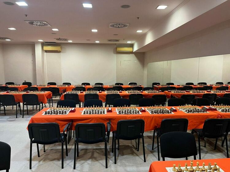 Шахматисти от цялата страна на турнир в Асеновград