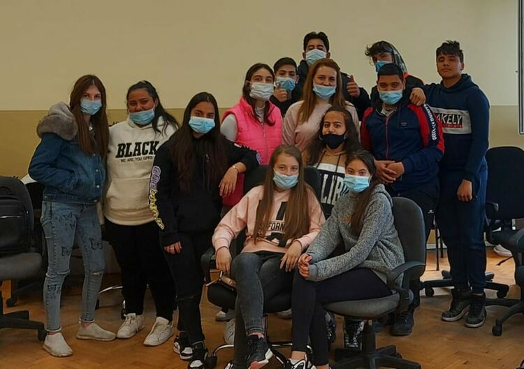 Клуб от ПГСС показа проектите си във фейсбук