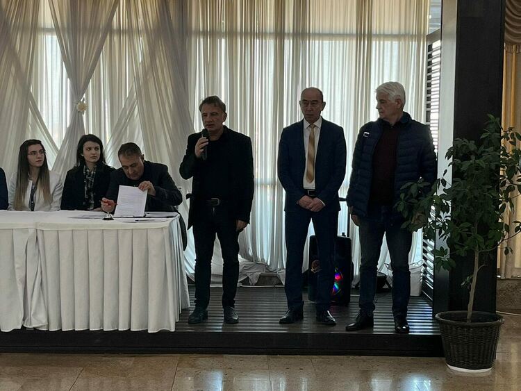 Шахматисти от цялата страна на турнир в Асеновград