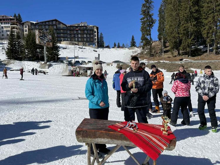 Зимният празник събра скиорите от Първомай в Пампорово