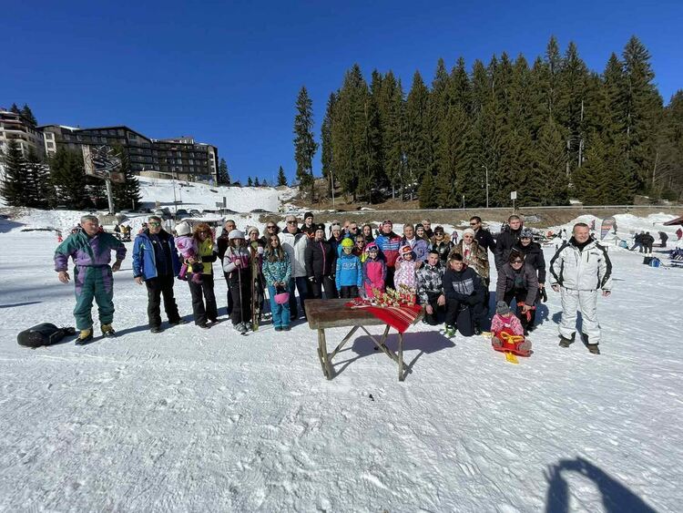 Зимният празник събра скиорите от Първомай в Пампорово