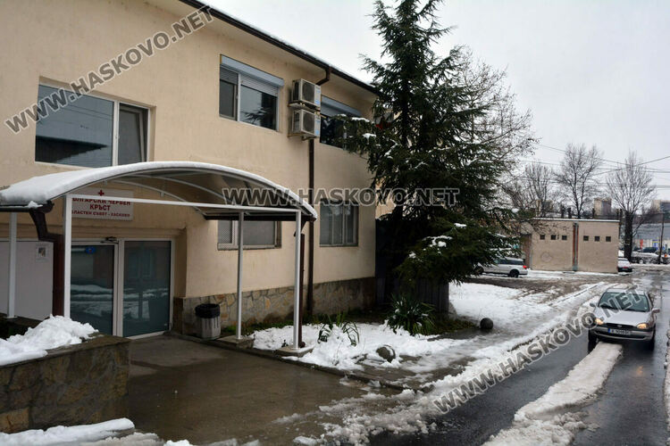 В БЧК-Хасково първите дарения в помощ на Украйна вече са факт