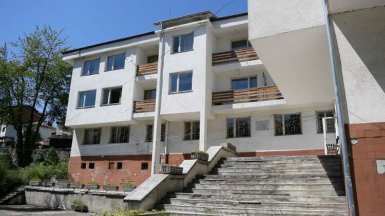 Готвят ученически общежития в областта за приютяване на украинци