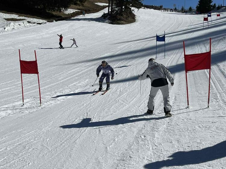 Зимният празник събра скиорите от Първомай в Пампорово