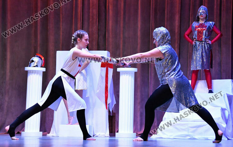 &bdquo;Рона&ldquo; представи танцов спектакъл &bdquo;Музей под небето&ldquo;