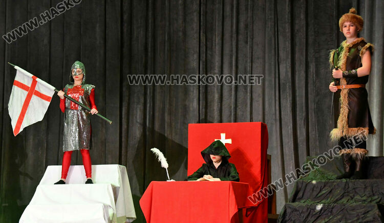 &bdquo;Рона&ldquo; представи танцов спектакъл &bdquo;Музей под небето&ldquo;