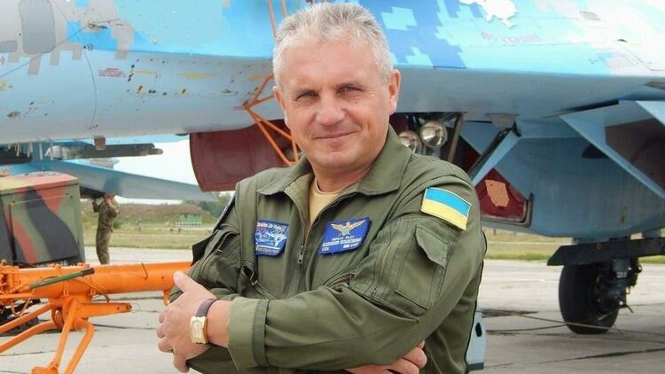 Един от най-добрите пилоти на изтребители в света, украинският полковник Александър Оксанченко, е загинал във въздушен бой