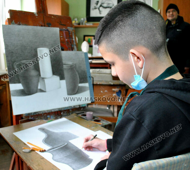 8 награди за Колорит от два национални конкурса за рисунка