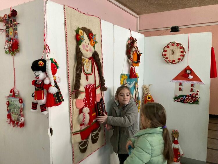 Празник с кауза организираха ДЮТ „Мускетарите“ при ЦПЛР-ОДК Перник по случай първи март