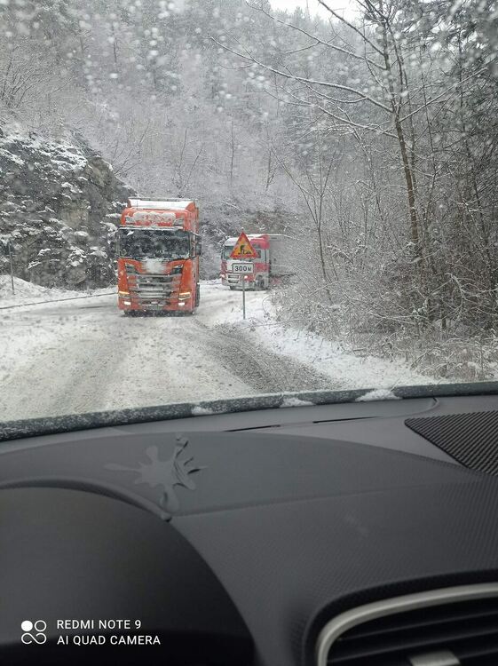 На Превала остава ограничението за товарни автомобили над 12 тона