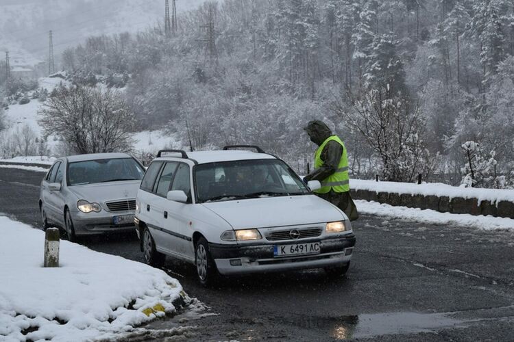 Провериха при специализирана операция 1247 автомобила и 1467 граждани