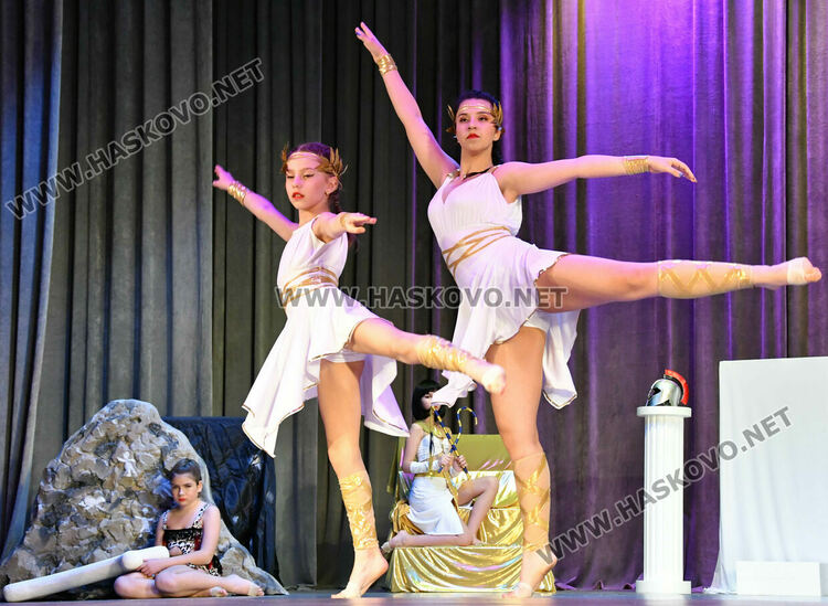 &bdquo;Рона&ldquo; представи танцов спектакъл &bdquo;Музей под небето&ldquo;