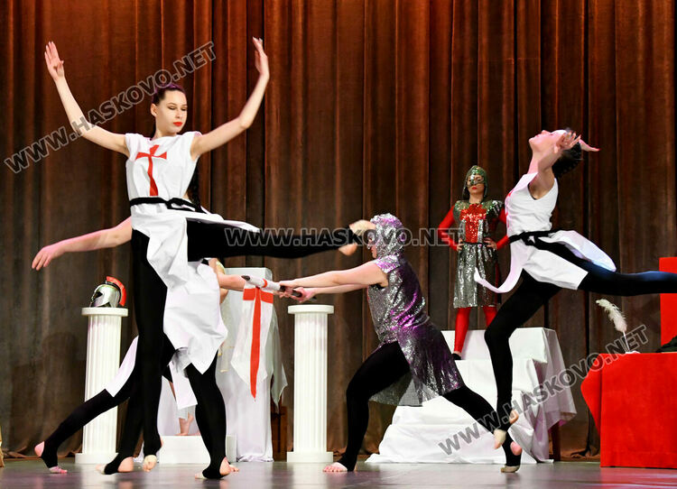 &bdquo;Рона&ldquo; представи танцов спектакъл &bdquo;Музей под небето&ldquo;