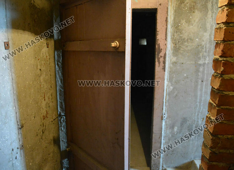 Бомбоубежищата в Хасково в окаяно състояние