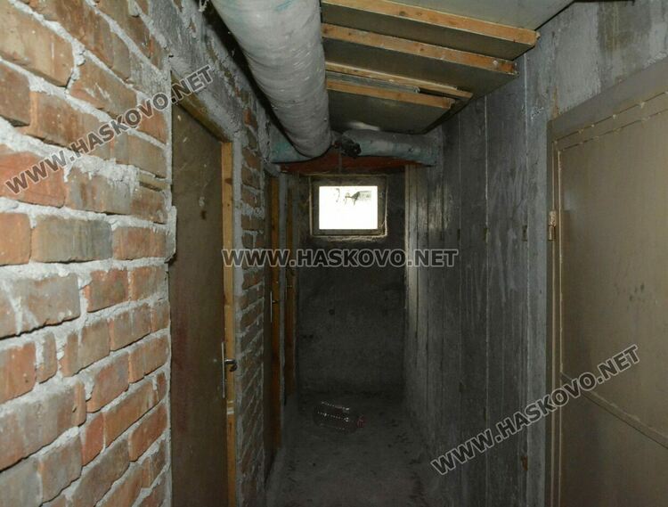 Бомбоубежищата в Хасково в окаяно състояние