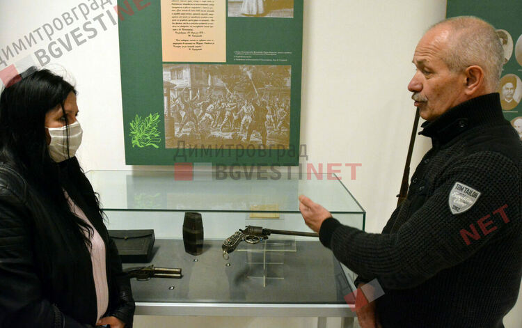 Изложбата „Реликви от Априлската епопея” откриха днес в Димитровград