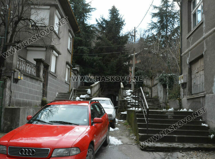 Бомбоубежищата в Хасково в окаяно състояние