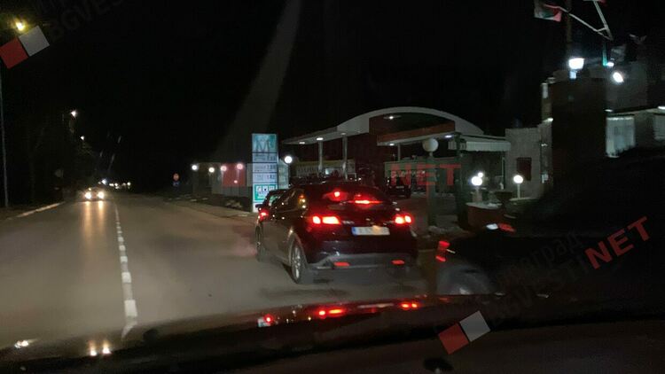 Огромни опашки за горива в Димитровград - литър дизел от 2,59 до 3,16лв. във вечерните часове