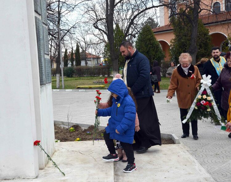 Първомай тържествено отбеляза 144 години от Освобождението