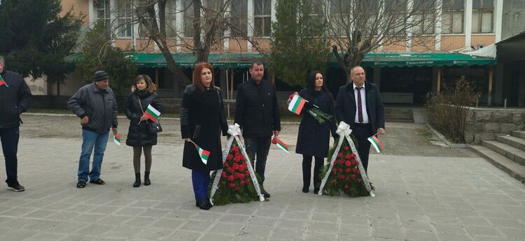 Първомай тържествено отбеляза 144 години от Освобождението