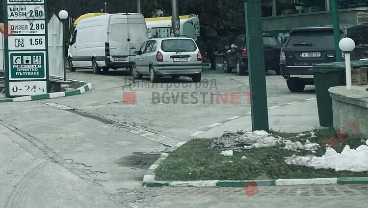 Бензиностанциите промениха цените на горивата на връх Националния празник, объркаха шофьорите