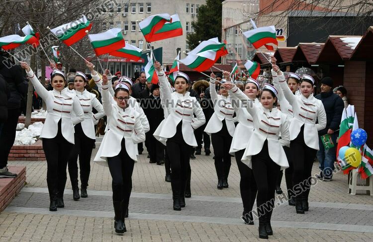 Хасково чества 144 г. от Освобождението на България, развяха руското знаме