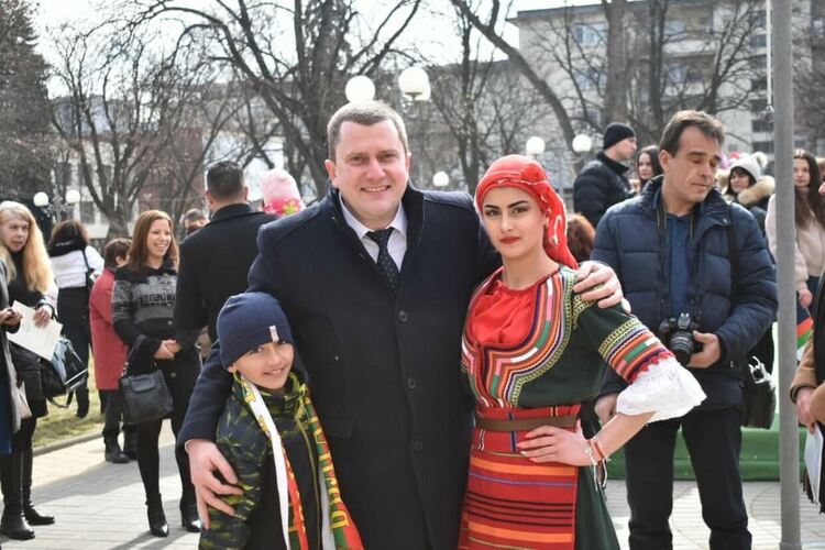 С тържествено честване Перник отбеляза националния празник на Република България - Трети март