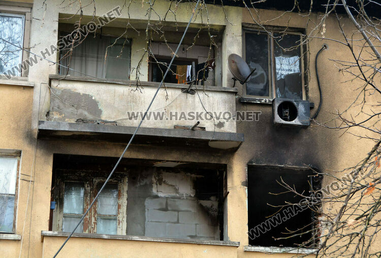 61-годишен мъж загина при пожар в апартамента си