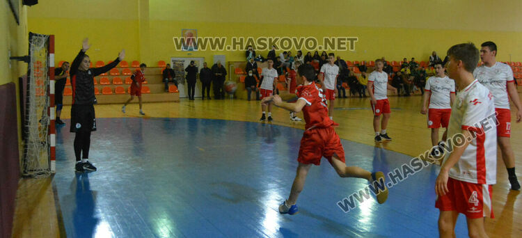 “Добруджа” спря хандбалистите на “Асти” по пътя към финала за Купа България