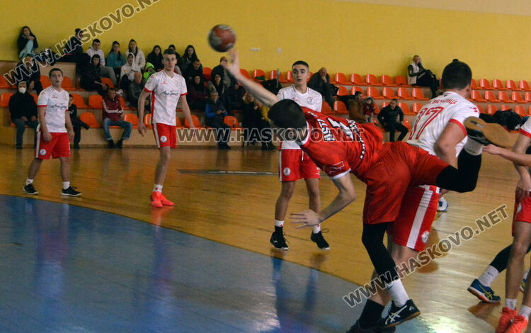 “Добруджа” спря хандбалистите на “Асти” по пътя към финала за Купа България