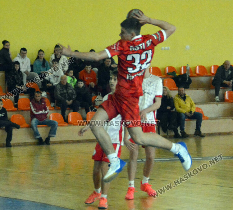 “Добруджа” спря хандбалистите на “Асти” по пътя към финала за Купа България