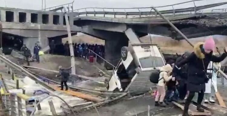 Мощни експлозии в Киев, Ирпин се евакуира