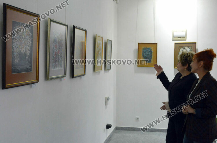 Хасково събра художниците Ивайло Каменов и племенницата на Нерон -Росица Халачева