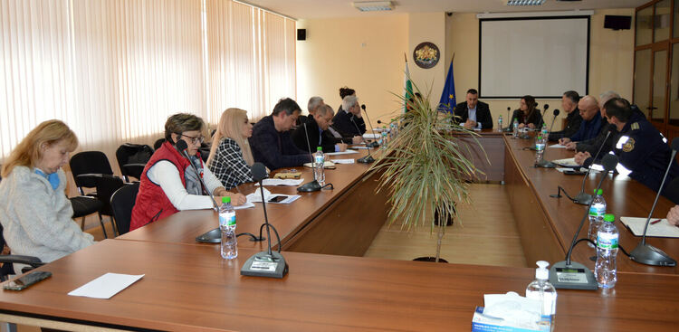 Областният координационен център за бежанците в Кърджали проведе днес първото си заседание