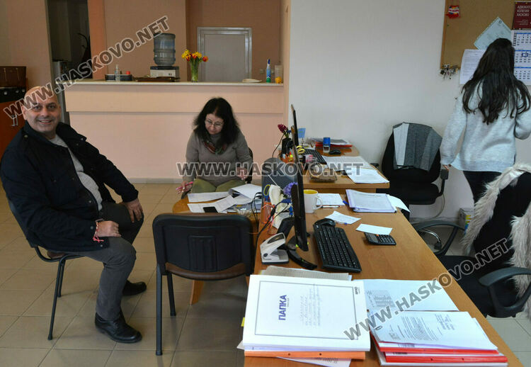 Адвокатската колегия в Хасково се организира за безплатна помощ към бежанците