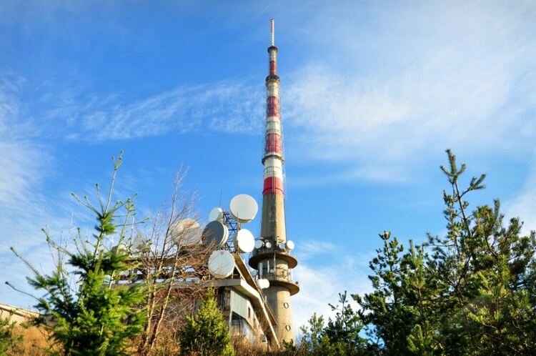 МВР крие бомбоубежищата в Кърджалийска област,според оповестения регистър всички трябва да се скрием под кулата на Стръмни рид