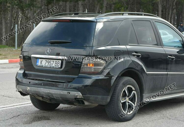 Ауди се заби в джип Мерцедес на Кърджалийска