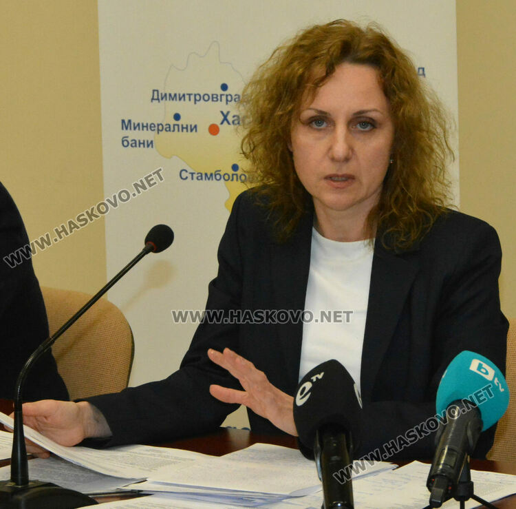 Четири деца на бежанци от Украйна започнаха училище в Хасково