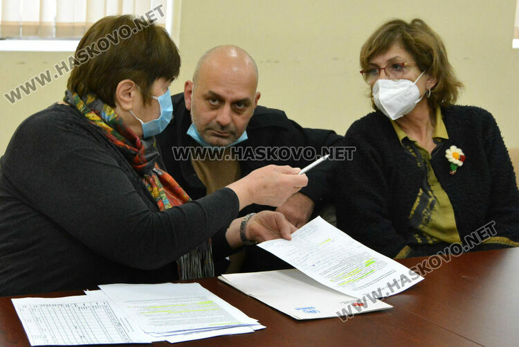 Четири деца на бежанци от Украйна започнаха училище в Хасково