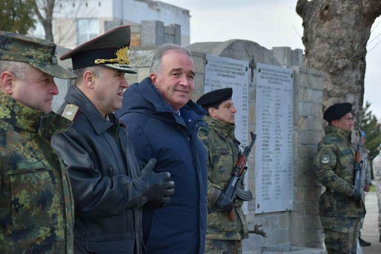 Честваха Деня на ракетните войски и Артилерията на Българската армия 