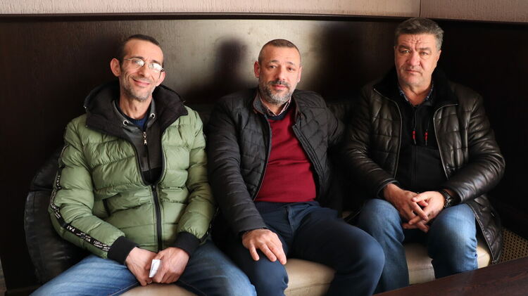 След 33 години братята Турхан и Бейхан дойдоха там, където са родени