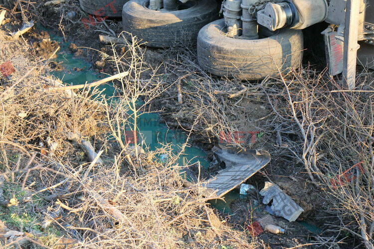 разлято гориво от резервоара на камиона