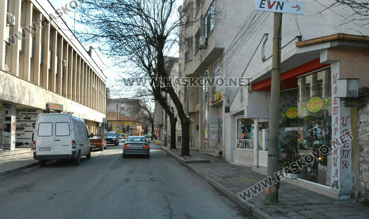 В Хасково събират помощи за Украйна, осигуряват и транспорт за бежанци