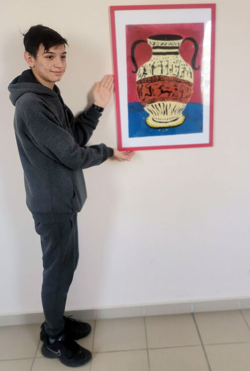 Училище „Шандор Петьофи“ се превърна в галерия за патронния си празник