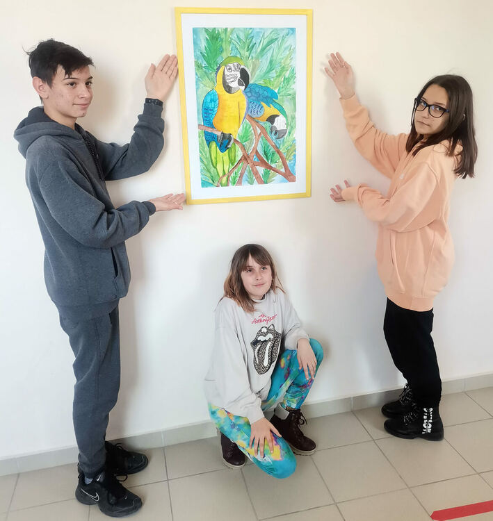 Училище „Шандор Петьофи“ се превърна в галерия за патронния си празник