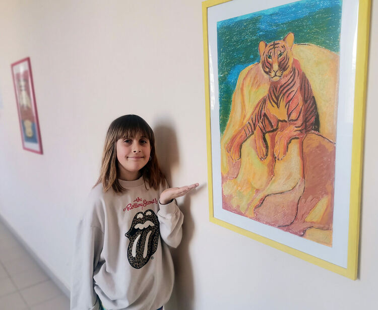 Училище „Шандор Петьофи“ се превърна в галерия за патронния си празник