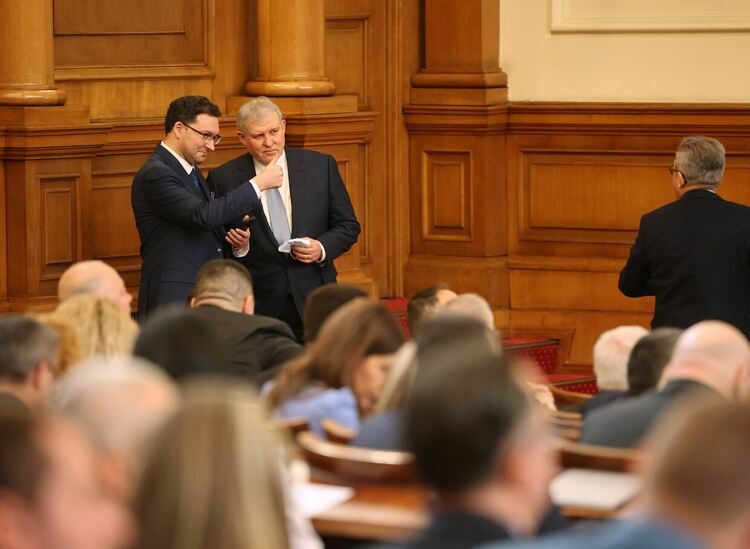 Поредното отлагане на Плана за възстановяване - коментари от кулоарите