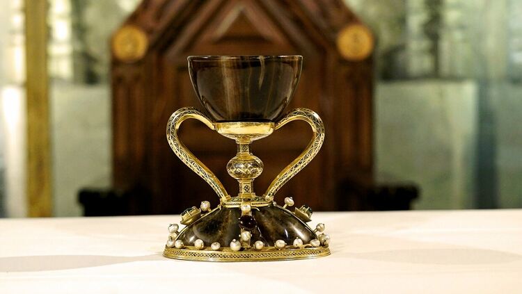 Светият Граал