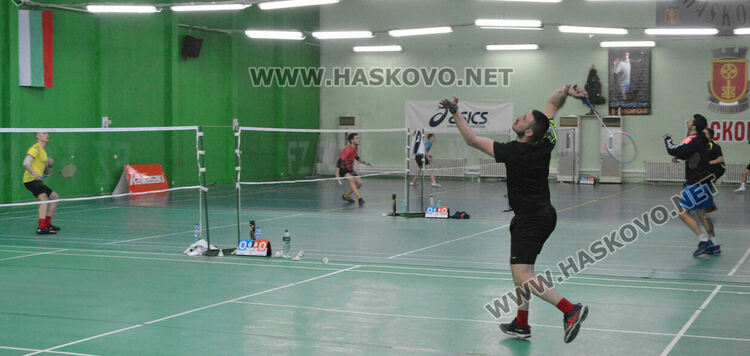 198 състезатели се включиха в Националната верига по бадминтон